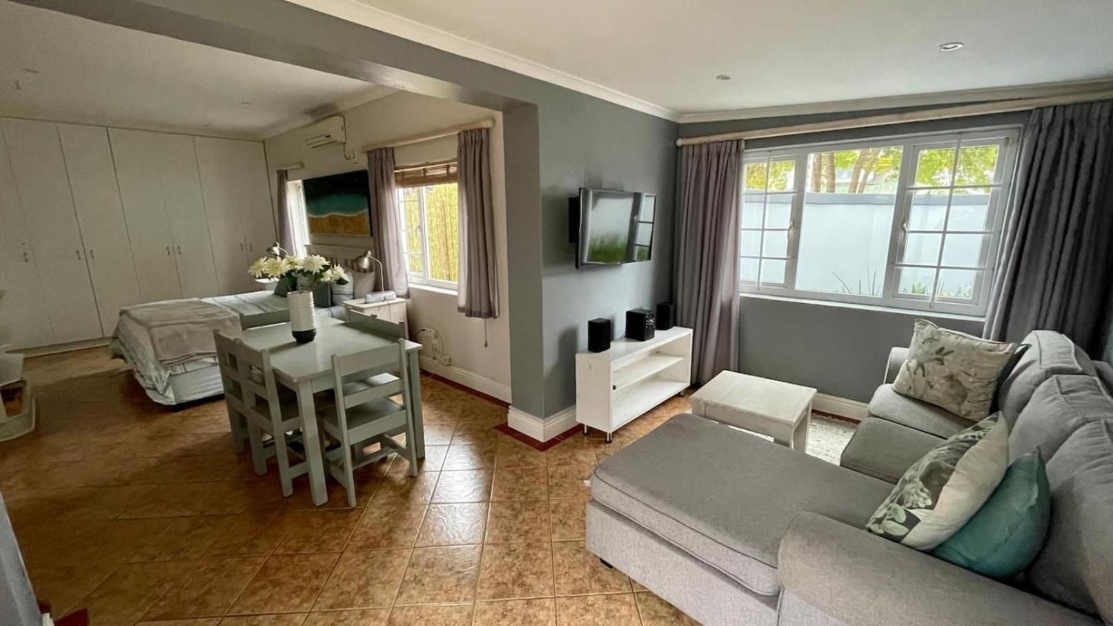 Cosy Private Cottage-Internet & Off Street Parking Port Elizabeth Ngoại thất bức ảnh